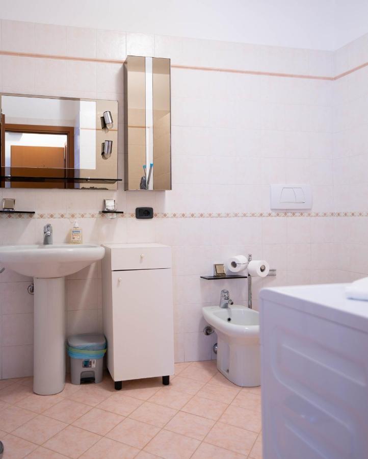 V12 Apartments - Tadini 14 Novara Ngoại thất bức ảnh